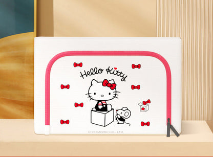 Caja de almacenamiento de tela Oxford con licencia de Sanrio | Organizador plegable grande de 60 L con ventana transparente para ropa, ropa de cama y organización del hogar