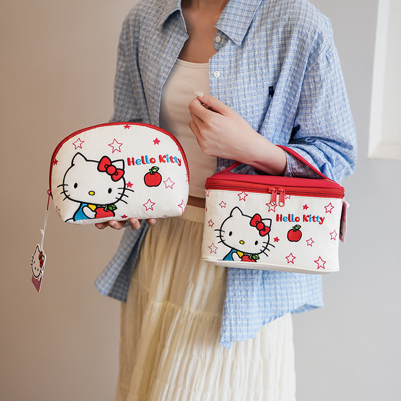 Sanrio Cute Cartoon Portable Makeup Bag Large Capacity Travel Cosmetic Storage Handbag