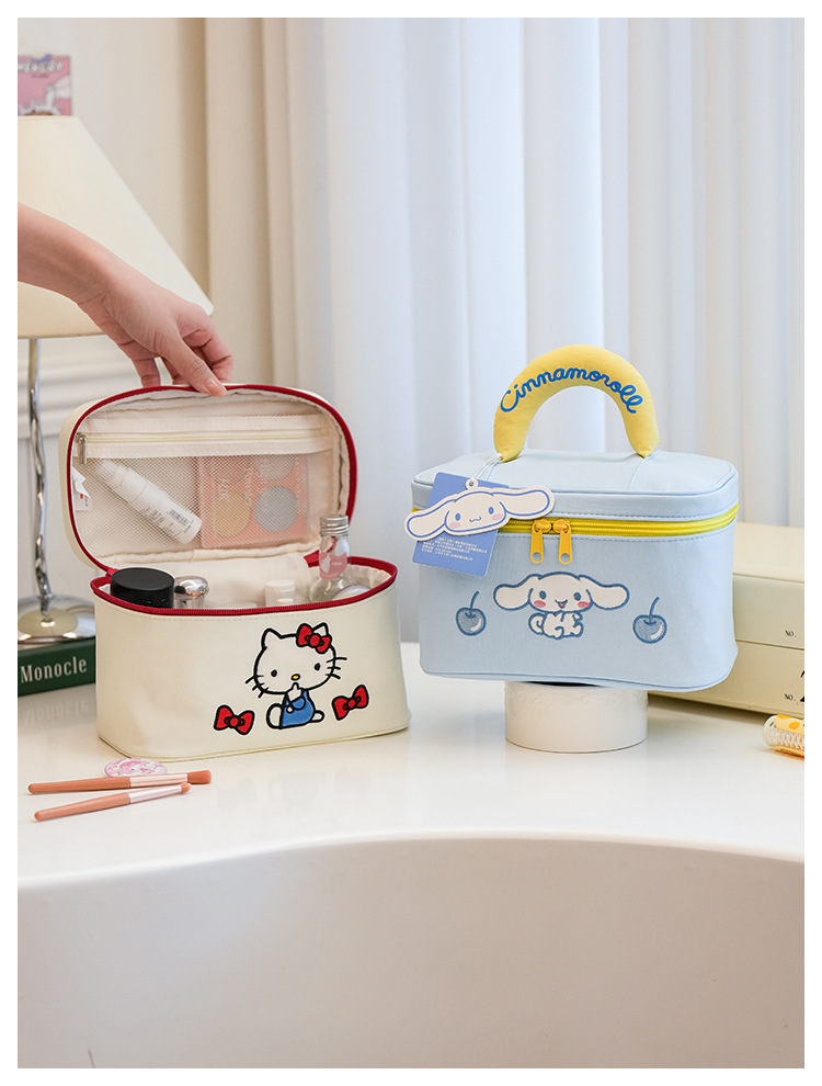 Sanrio Cute Cartoon Portable Makeup Bag Large Capacity Travel Cosmetic Storage Handbag