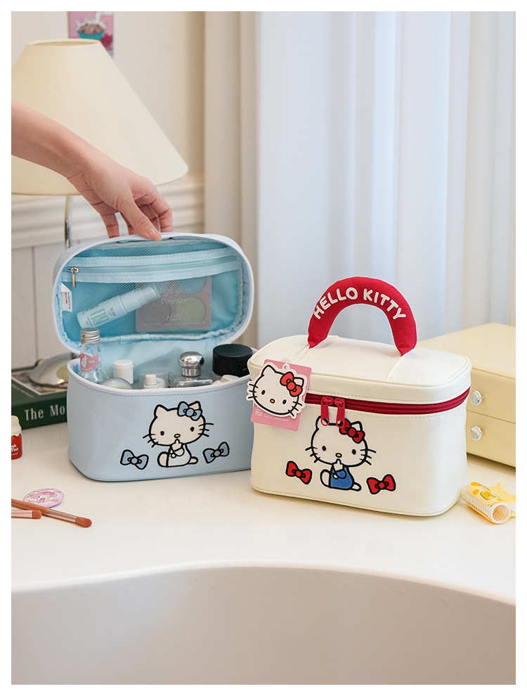 Sanrio Cute Cartoon Portable Makeup Bag Large Capacity Travel Cosmetic Storage Handbag
