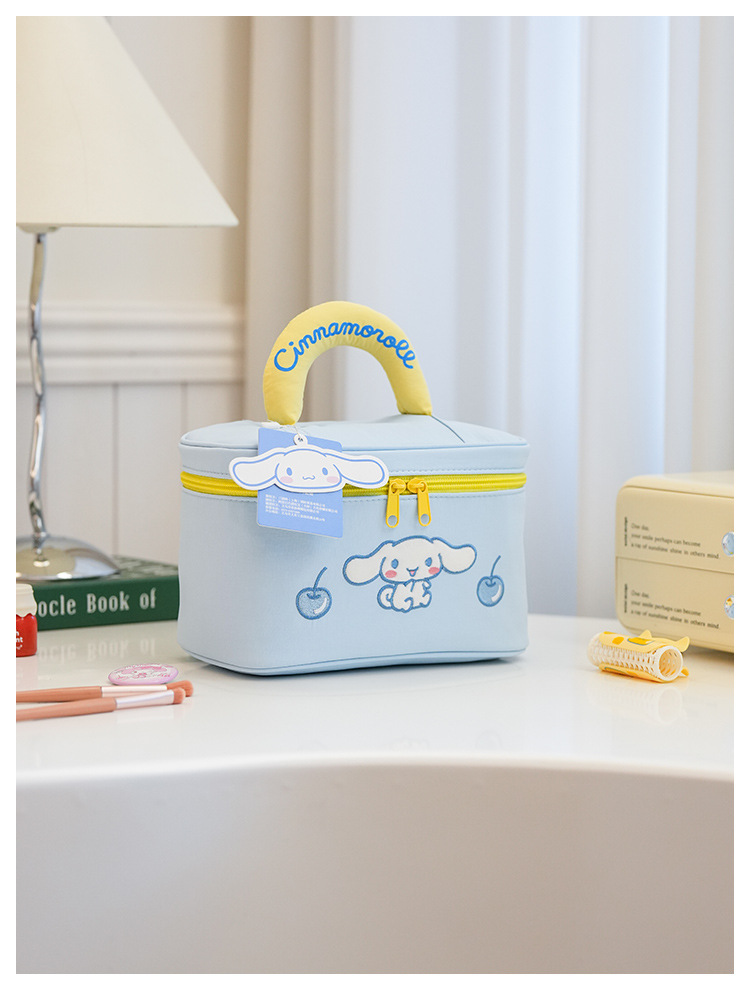 Sanrio Cute Cartoon Portable Makeup Bag Large Capacity Travel Cosmetic Storage Handbag