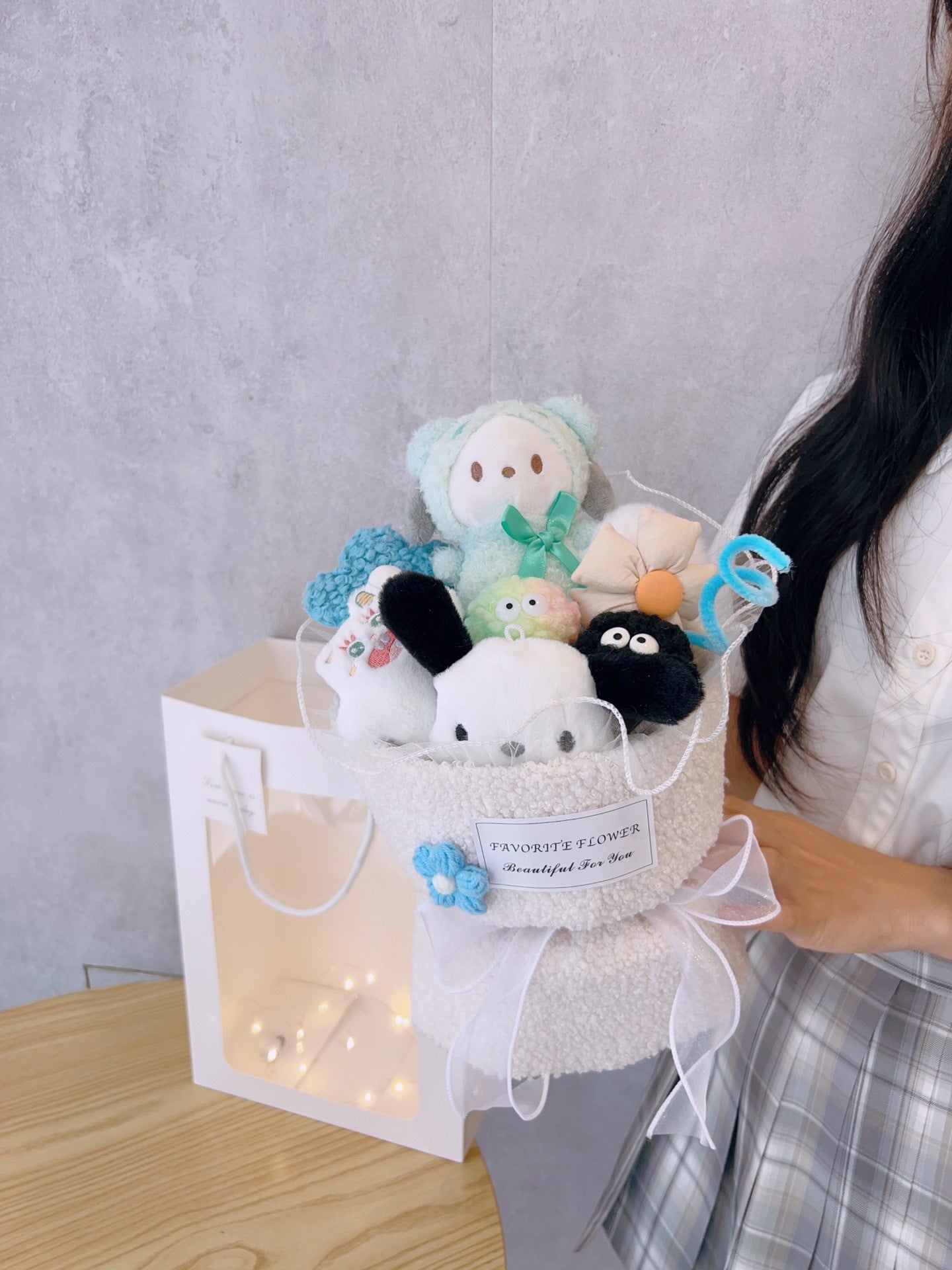 Kirby Plush Doll Bouquet – Cute Character Gift for Birthday, Valentine's Day & Christmas