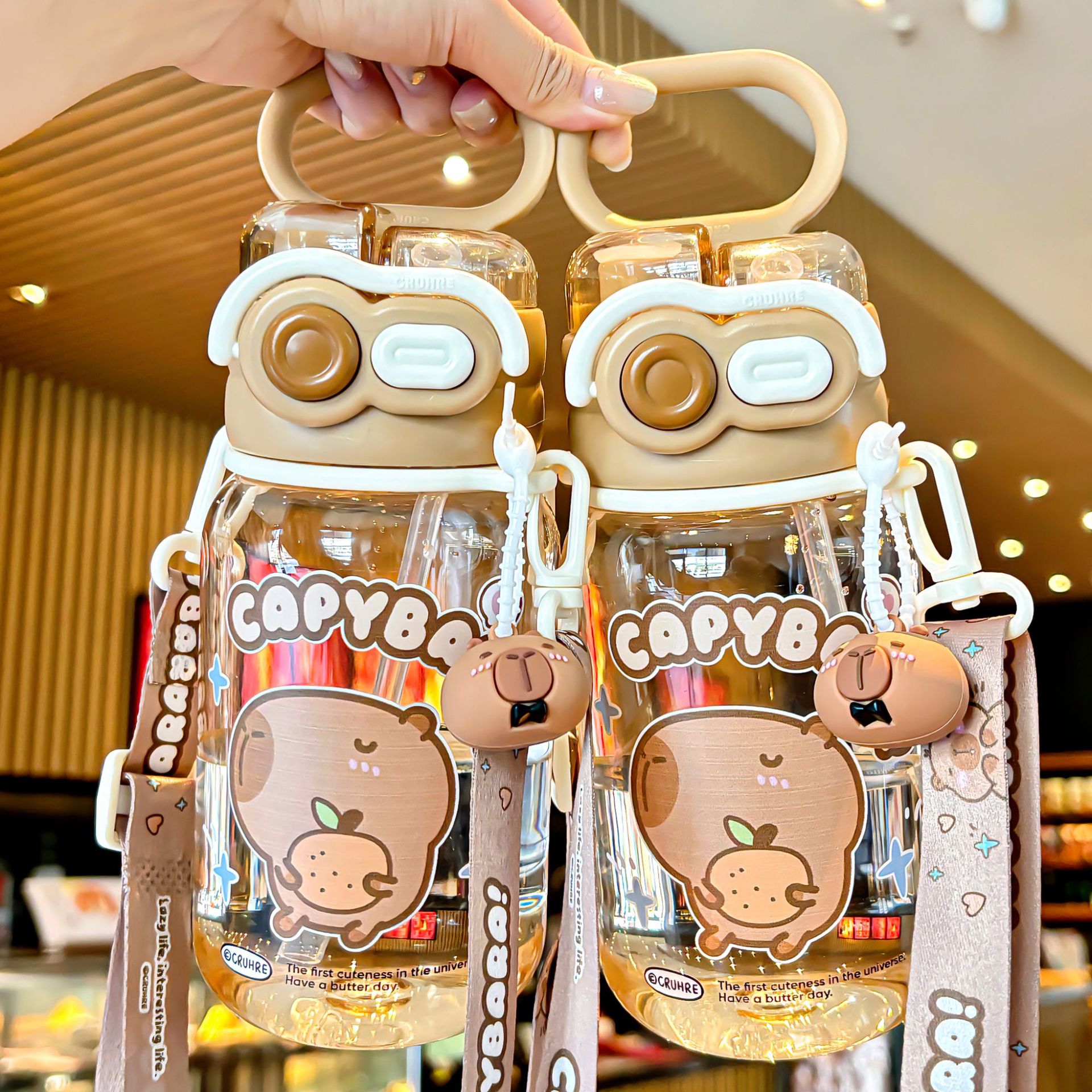 2025 New Capybara Children's Water Cup, Cute Large Capacity Double Drinking Cup, Lock Buckle, Convenient Handle, Straw Cup