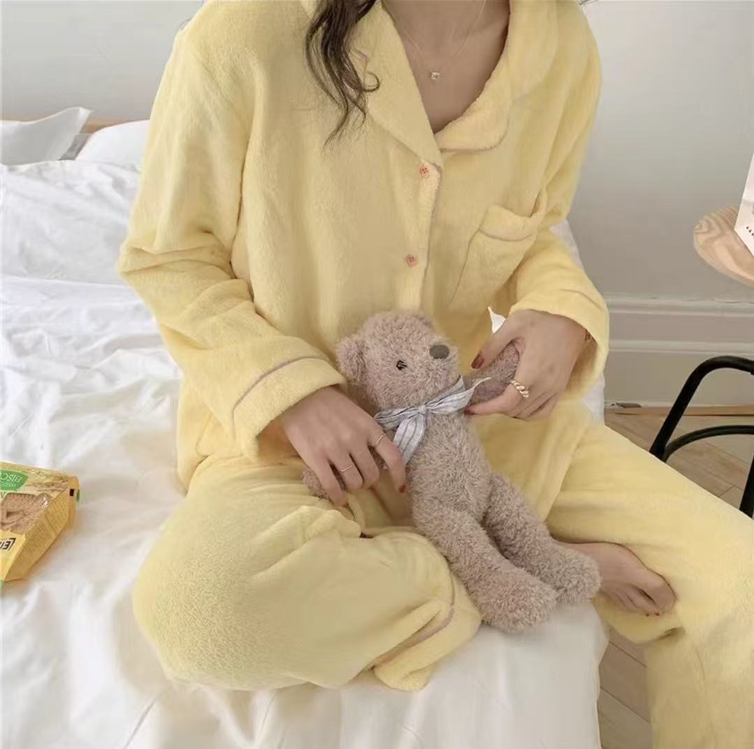 Sanrio Cinnamon Dog Coral Velvet Pajama Set for Women — Plush Flannel Warm Loungewear with Lapel Cardigan and Long Pants, Thickened Autumn Winter Homewear Set