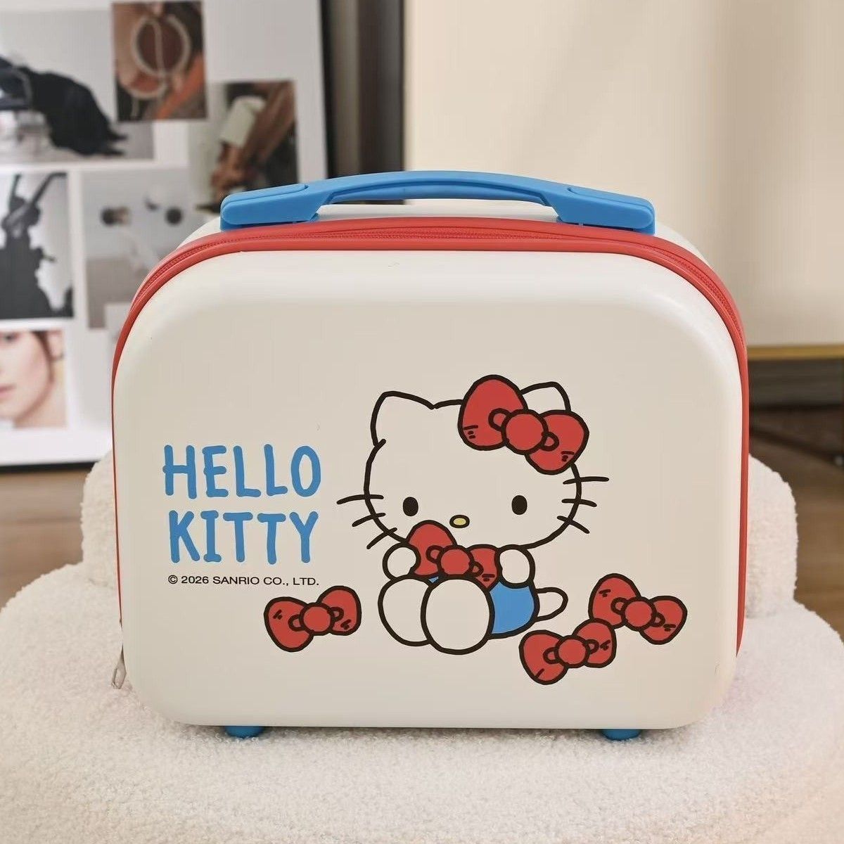 Sanrio Hello Kitty Estuche portátil de almacenamiento, bonita caja organizadora de viaje de dibujos animados para niñas estudiantes